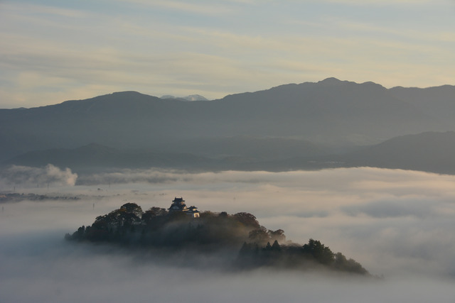 恐竜博物館周辺の見どころ　天空の城越前大野城（亀山城）