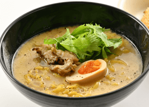 鶏白湯ラーメン