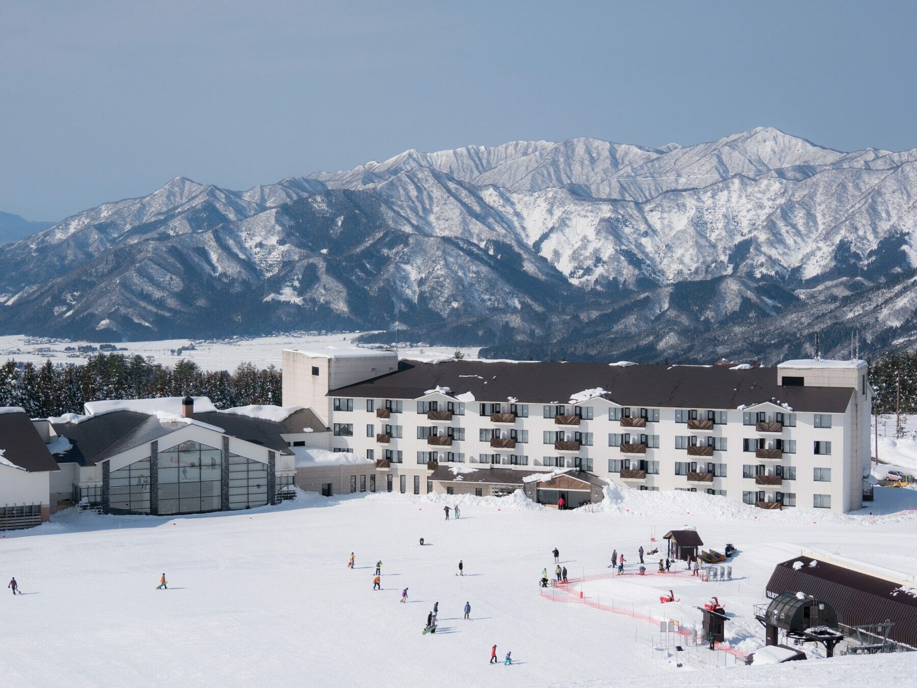 ゲレンデまで徒歩0分 関西でおすすめのスキー場直結ホテル ホテルハーヴェストスキージャム勝山 の魅力とは スキージャム勝山