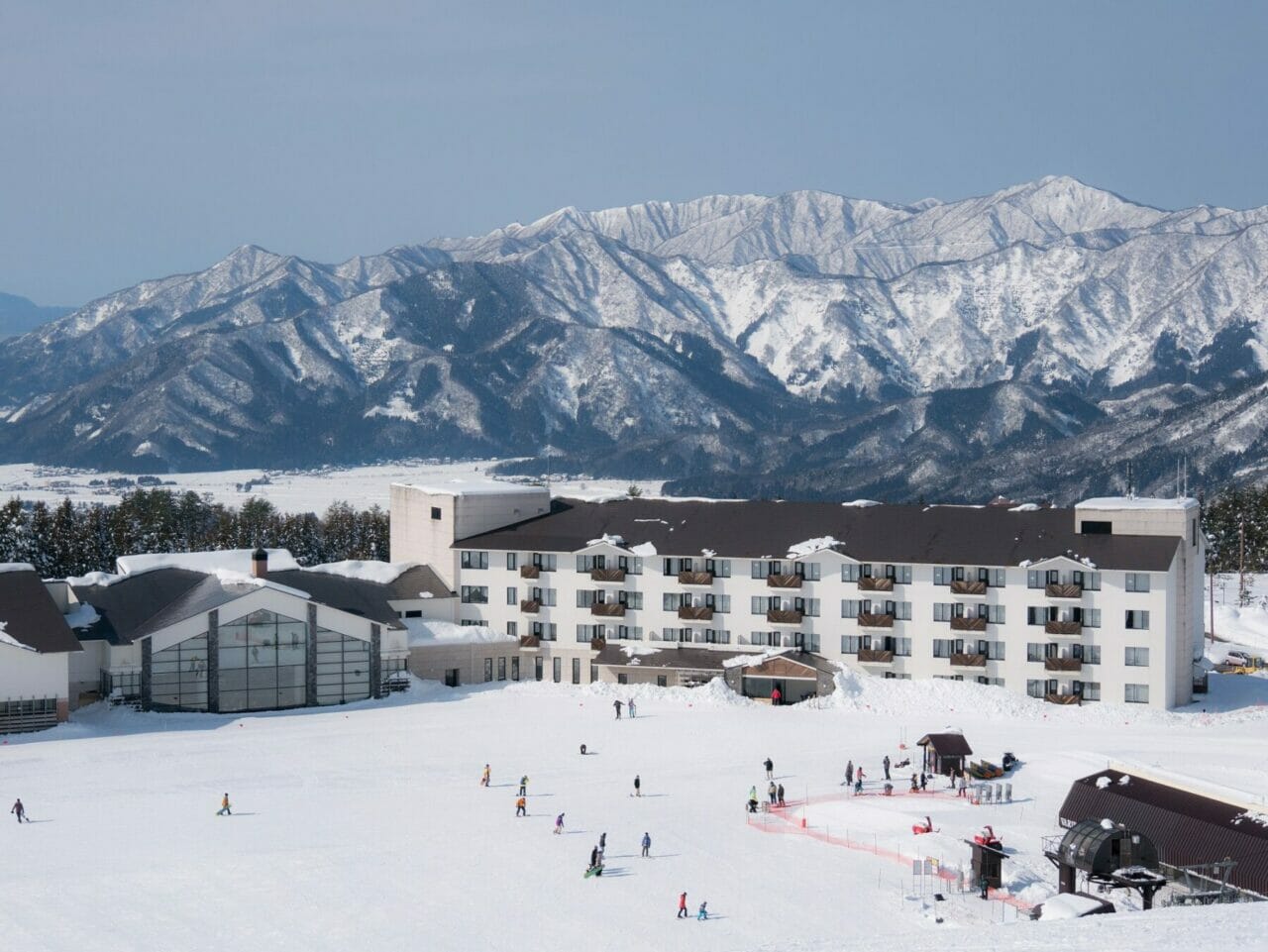 関西スキー場ゲレンデ直結ホテル